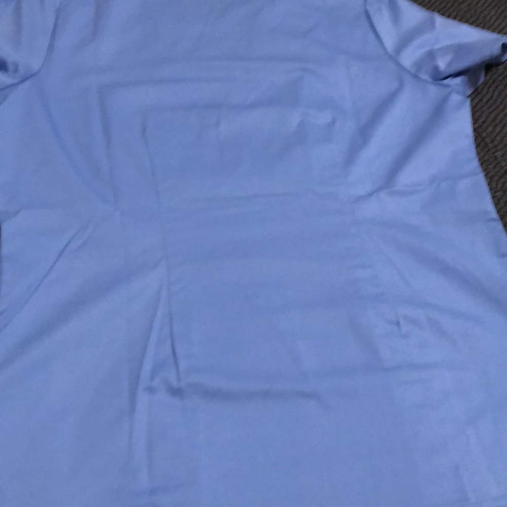 Scrub top never worn - Picture 3 of 3